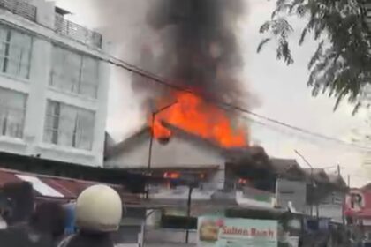kebakaran di Jalan purnama Pontianak