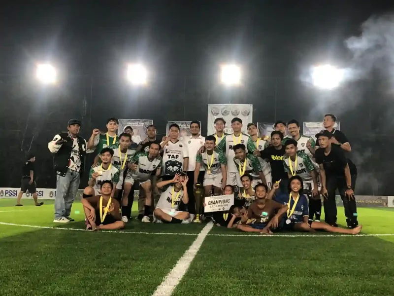 Radit FC juara Liga Ramadhan Davindo Cup 2026 bersama empat besar di Pontianak