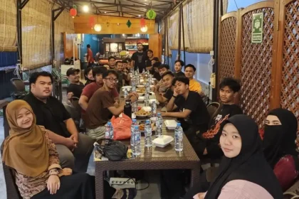 Jelang Idul Fitri Matahari Kalbar gelar bukber dan berbagi minuman kaleng untuk simpatisan