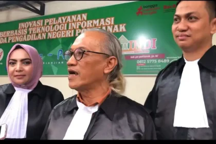 sidang PN Pontianak kasus oknum polisi Melawi BAP barang bukti disorot