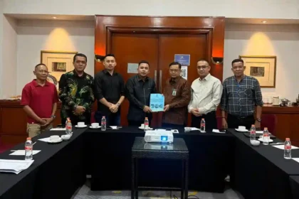 Anggota DPRD Kubu Raya Jemput Dukungan Pusat untuk Revitalisasi Sekolah